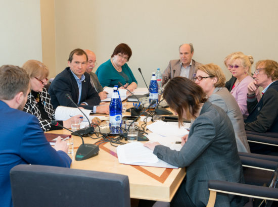 Komisjoni istung, 18. aprill 2016